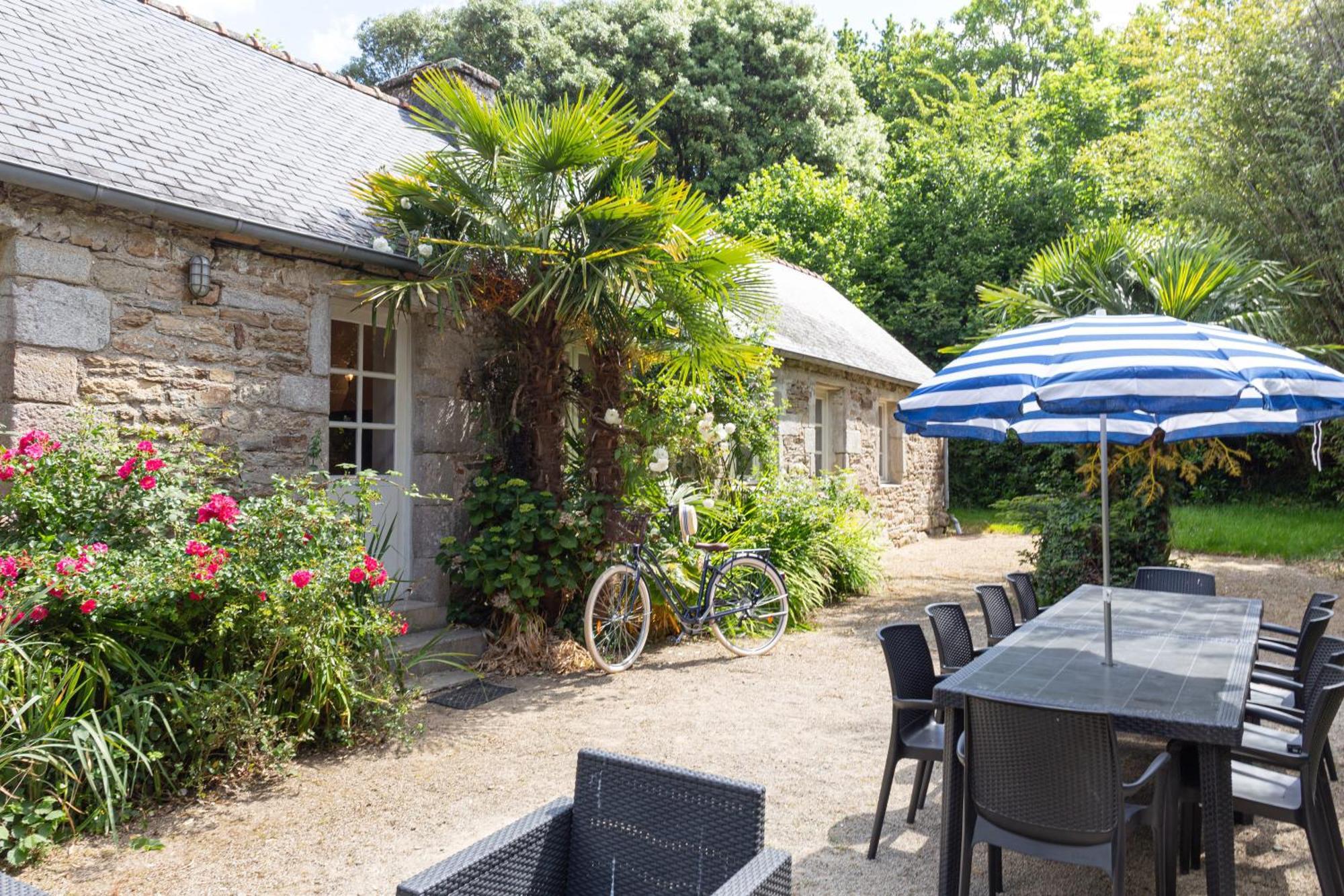 Camping De L'Orangerie De Lanniron Hotel Quimper Exterior photo