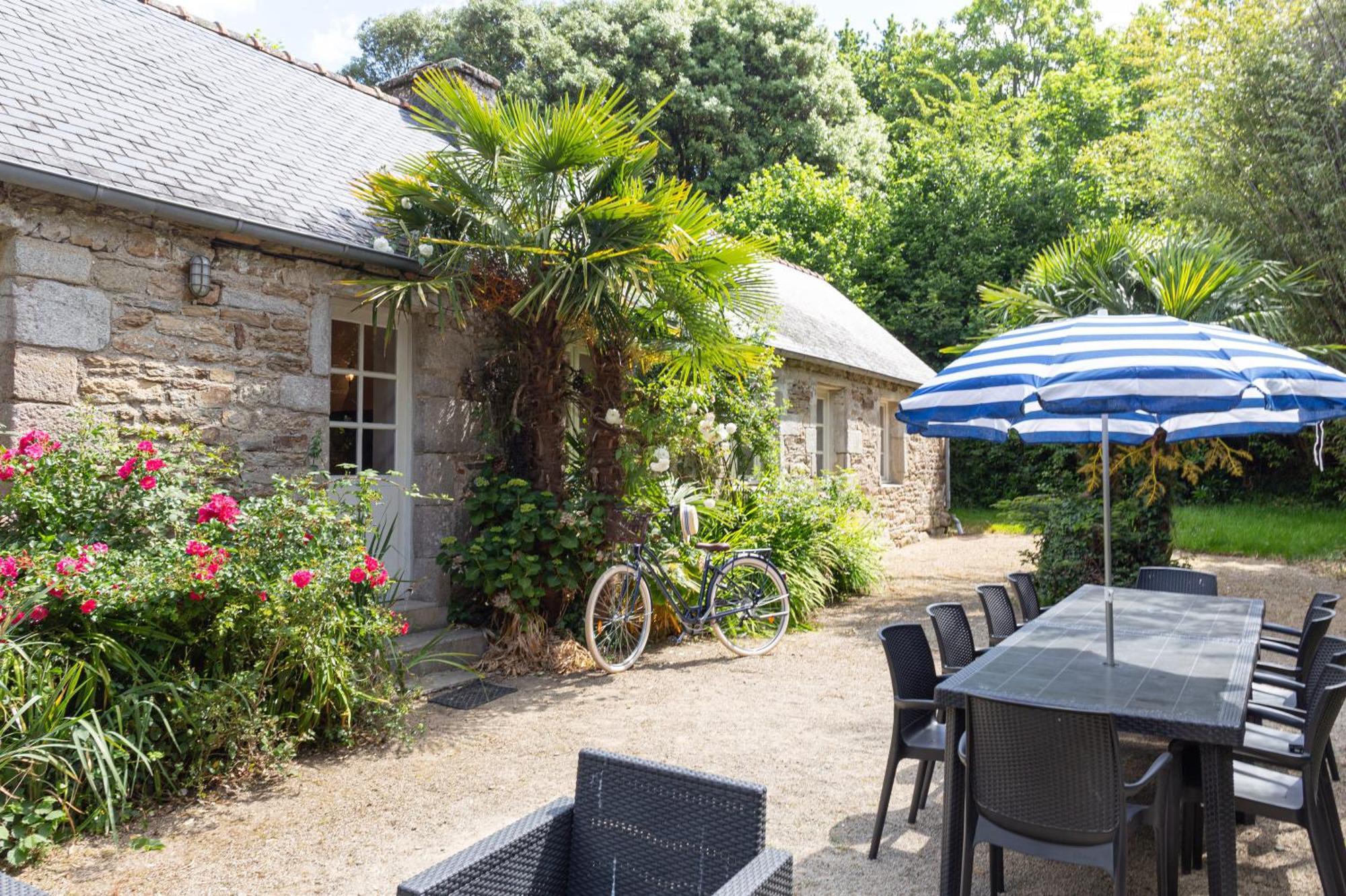 Camping De L'Orangerie De Lanniron Quimper Exterior photo